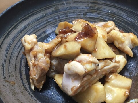 鶏もも肉とエリンギのオカカ炒め